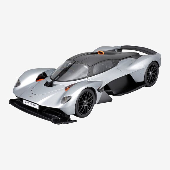 2021 Aston Martin Valkyrie 1:18 Special Edition Diecast Model Car by Maisto - Picture 5 of 6